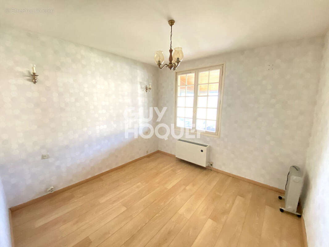 Maison à SAINT-JULIEN-DE-CONCELLES