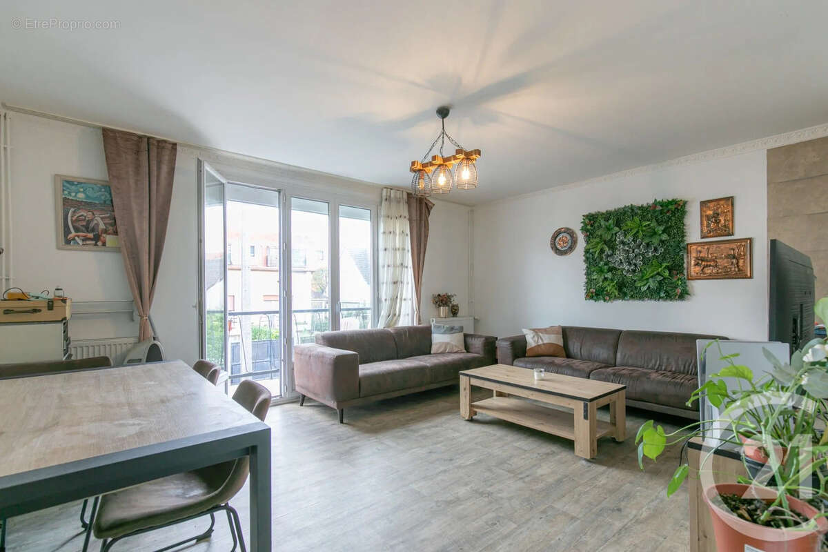 Maison à CHAMPIGNY-SUR-MARNE