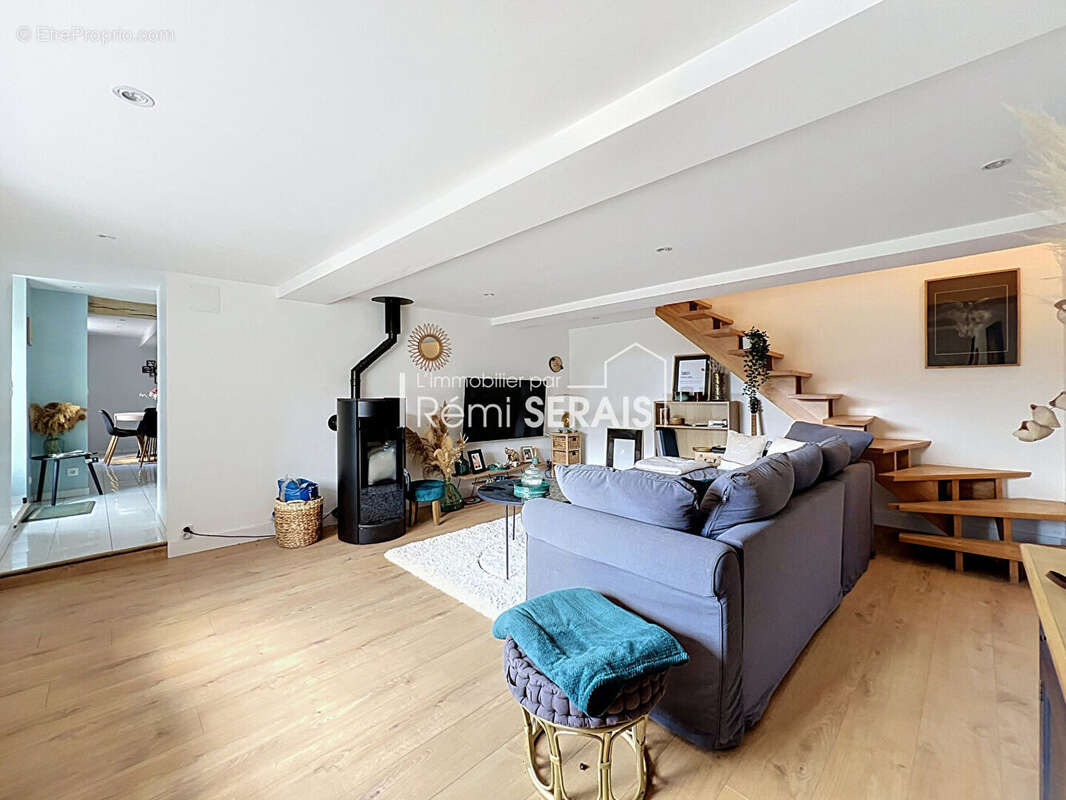 Maison de Charme avec 1 hectare de terrain aux portes de Falaise - photo 6