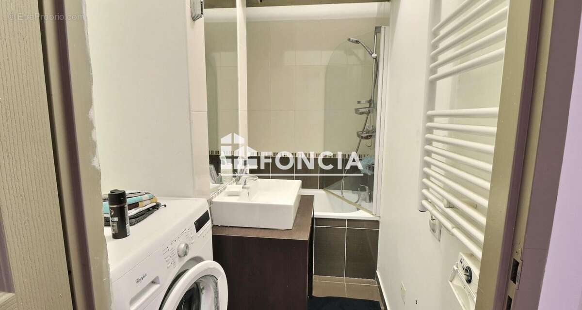 Appartement à SAINTE-FOY-LES-LYON