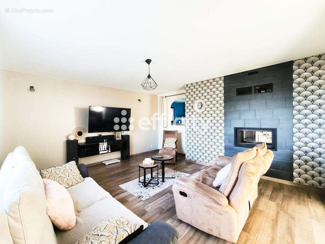 Maison à VILLEDIEU-LES-POELES