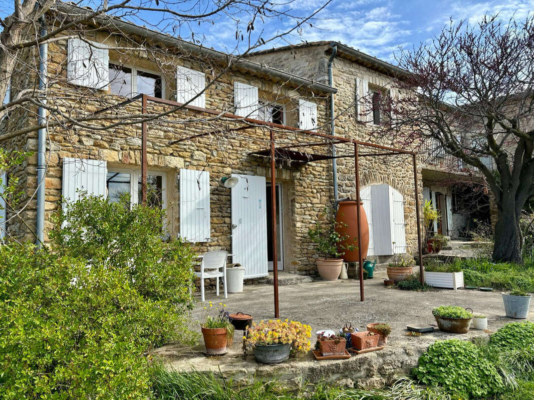 Maison à GRIGNAN