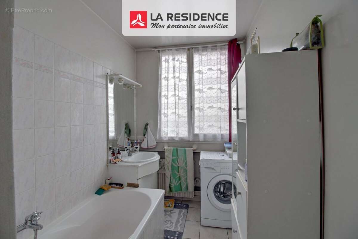 Appartement à LES MUREAUX