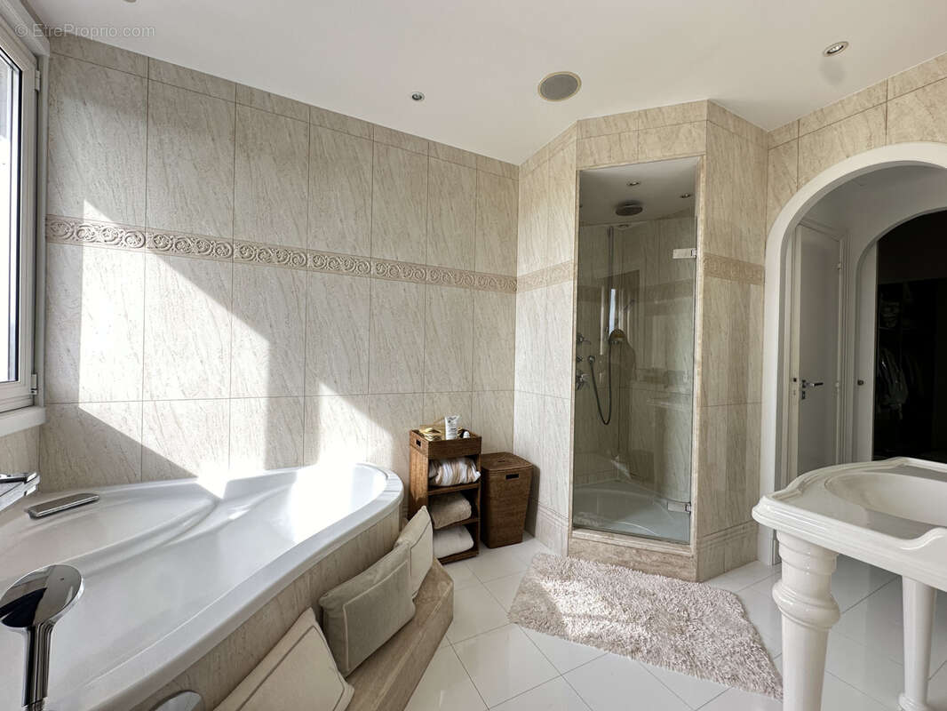 Cannes basse californie villa 6 chambres piscine proche croisette,centre - photo 8