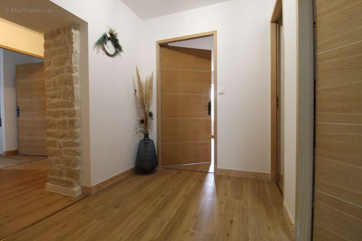 Maison à SAINT-HILAIRE-LA-PALUD