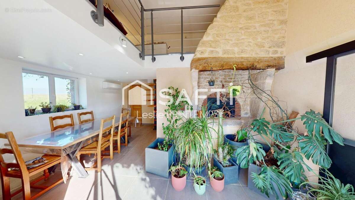 Maison 186 m² à Coulonges-Sur-L'autize  - photo 5