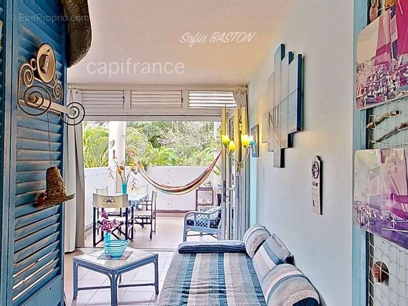 LE DIAMANT (972) - Baisse de prix Proche Plage Appartement T1 (31m2) + Terrasse - Piscine - Parc - 31 m2 + Terrasse - photo 7