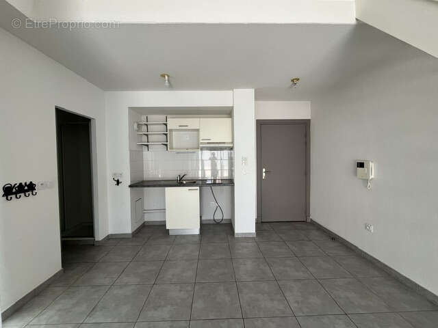 Appartement T3 avec terrasse et parking privatif - photo 4