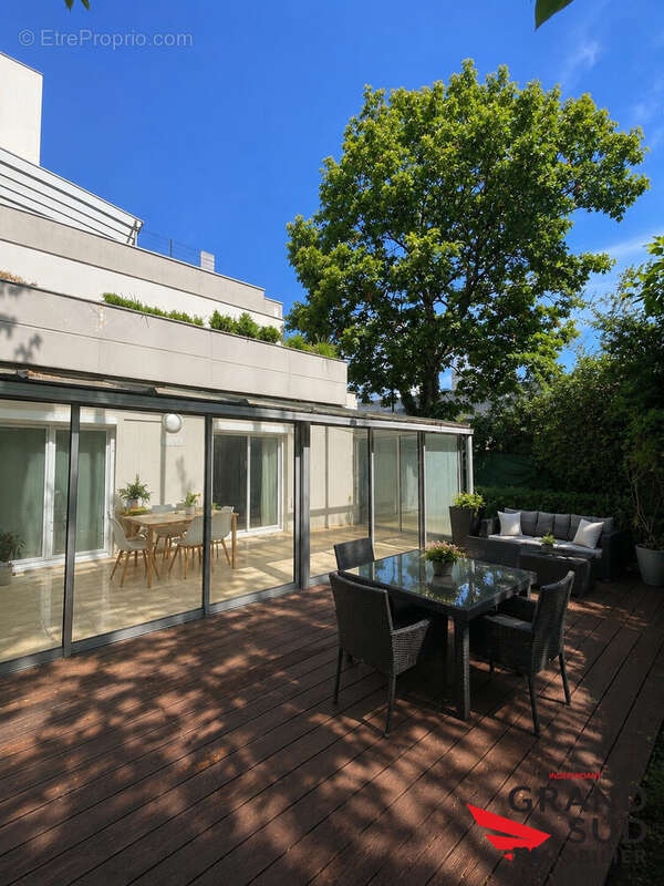 Appartement 64 m² à Lormont  - photo 4