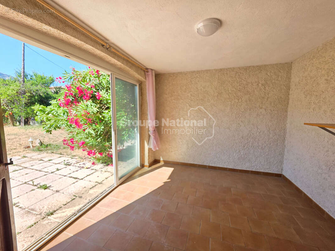 Maison à NANS-LES-PINS