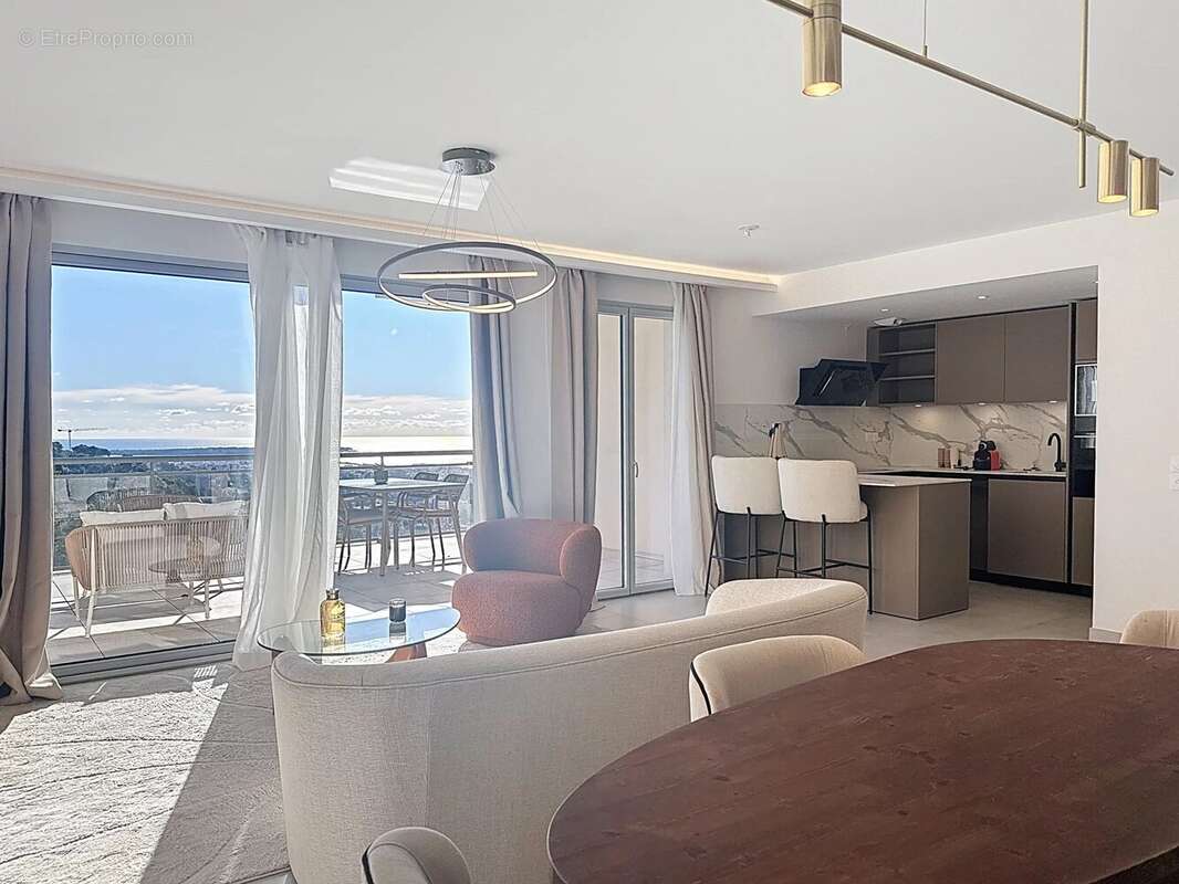 Appartement à LE CANNET