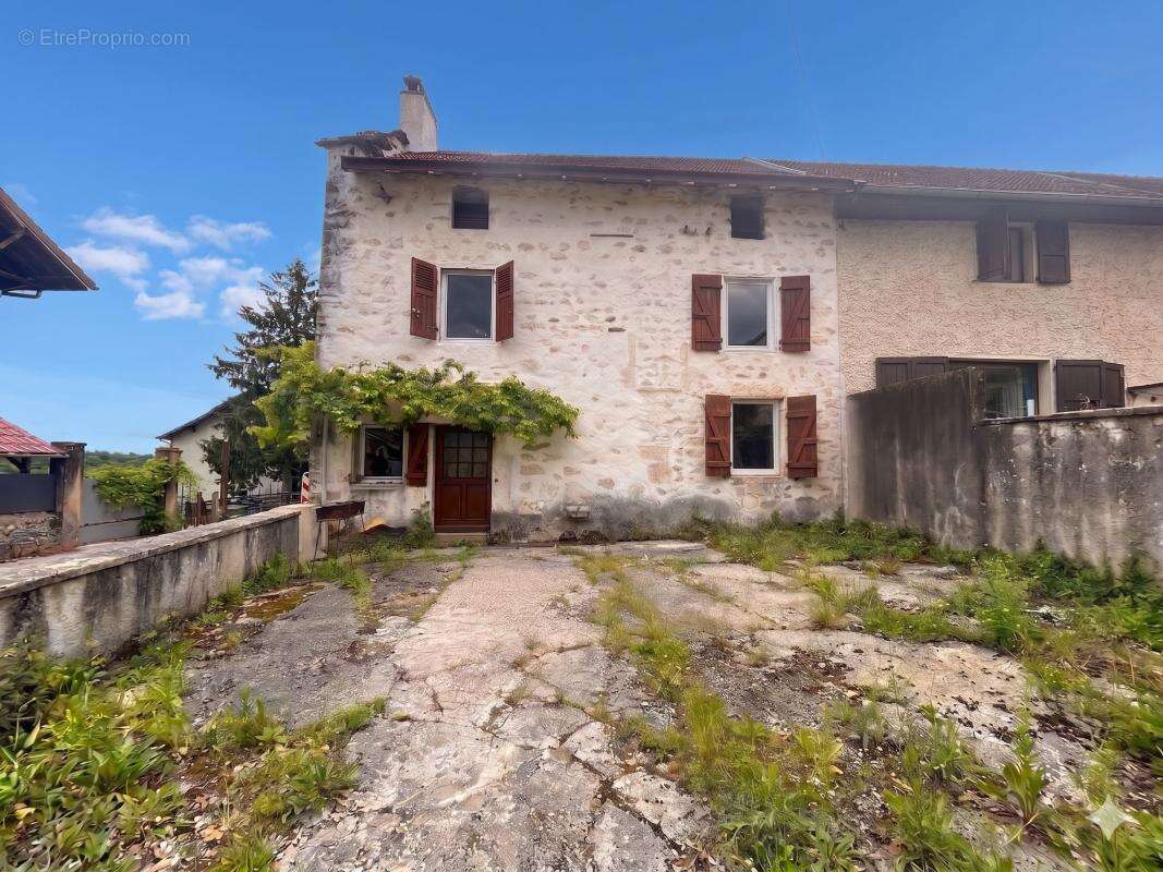 Maison à CREYS-MEPIEU
