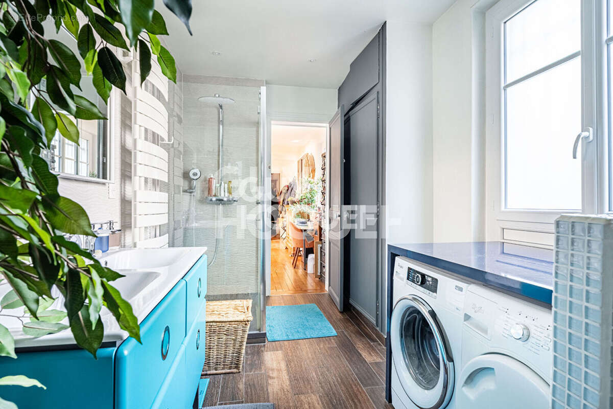 Appartement à ASNIERES-SUR-SEINE