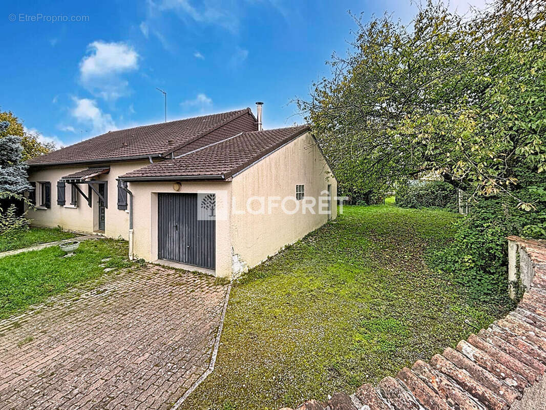 Maison à LOISY-SUR-MARNE