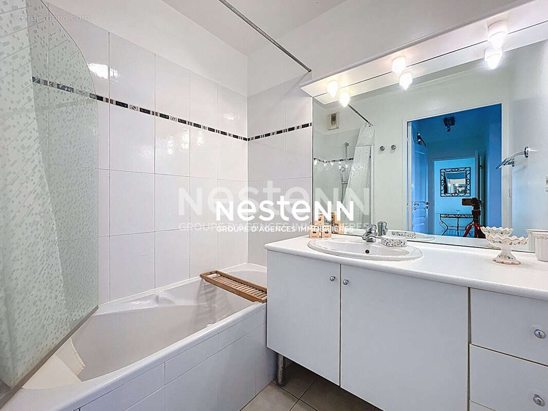 Appartement à VALLAURIS