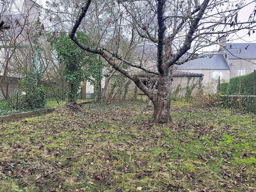 Maison à MONTMARTIN-SUR-MER