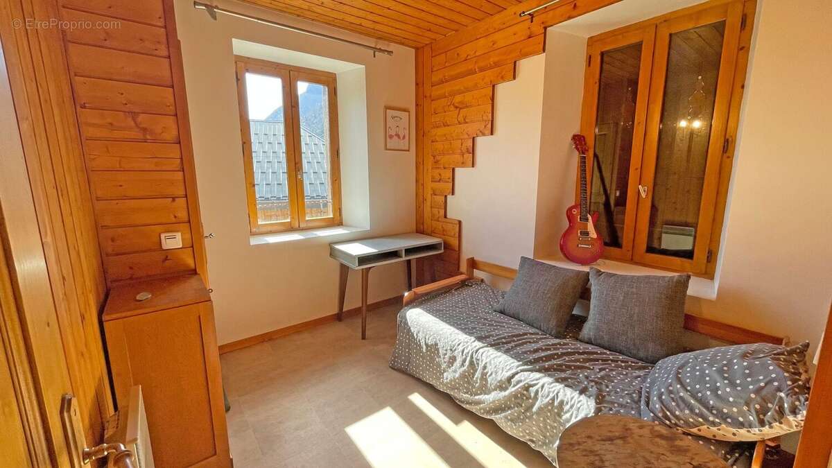 Maison à TANINGES