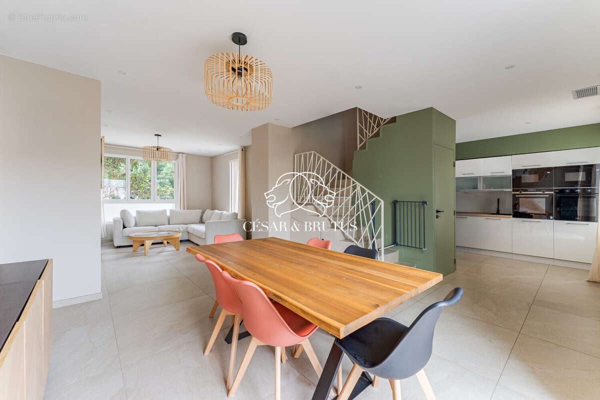 Maison à VILLEURBANNE