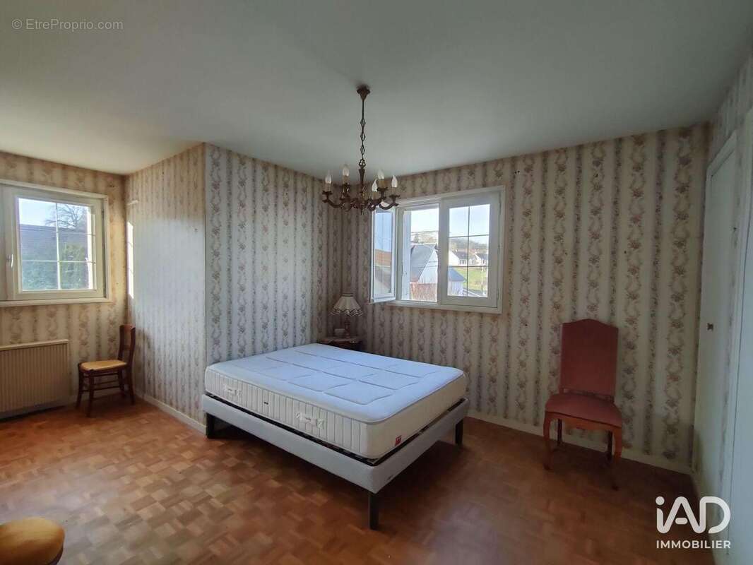 Maison 122 m² à Besse-Sur-Braye  - photo 8