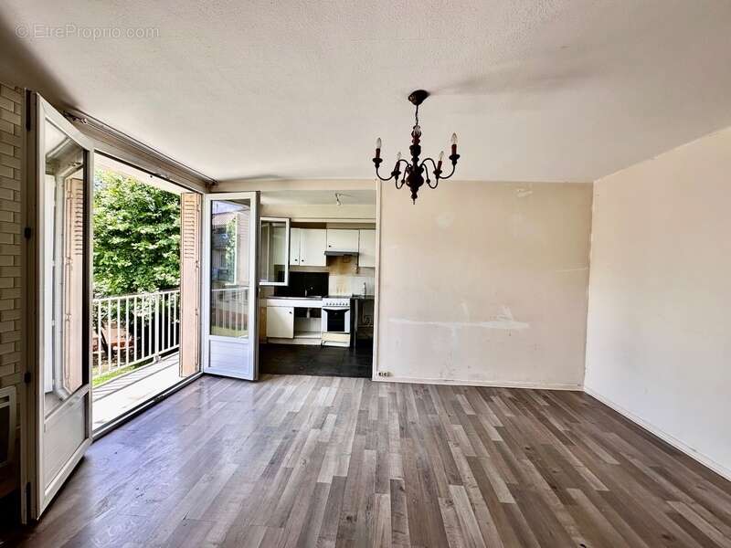 Appartement à MARSEILLE-8E