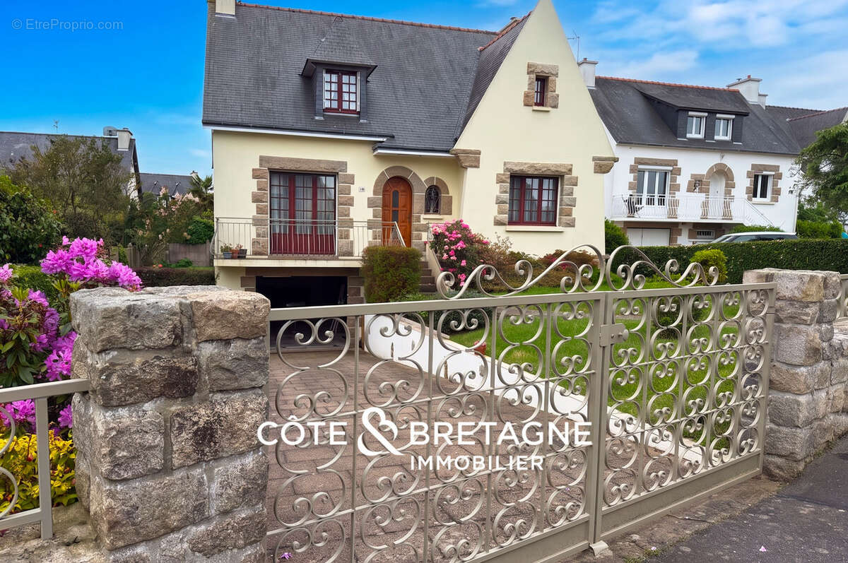 Maison à TREGUEUX