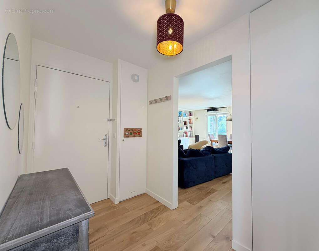 Appartement à SURESNES