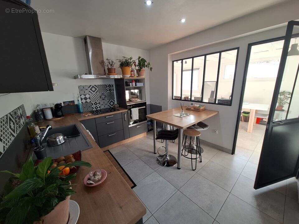 Maison à BOURG-LES-VALENCE