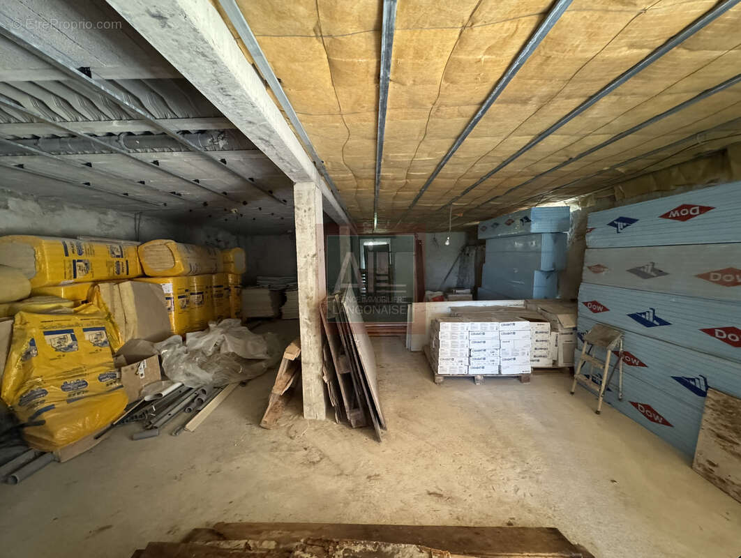 Maison de 250m2 avec gros potentiel - photo 3