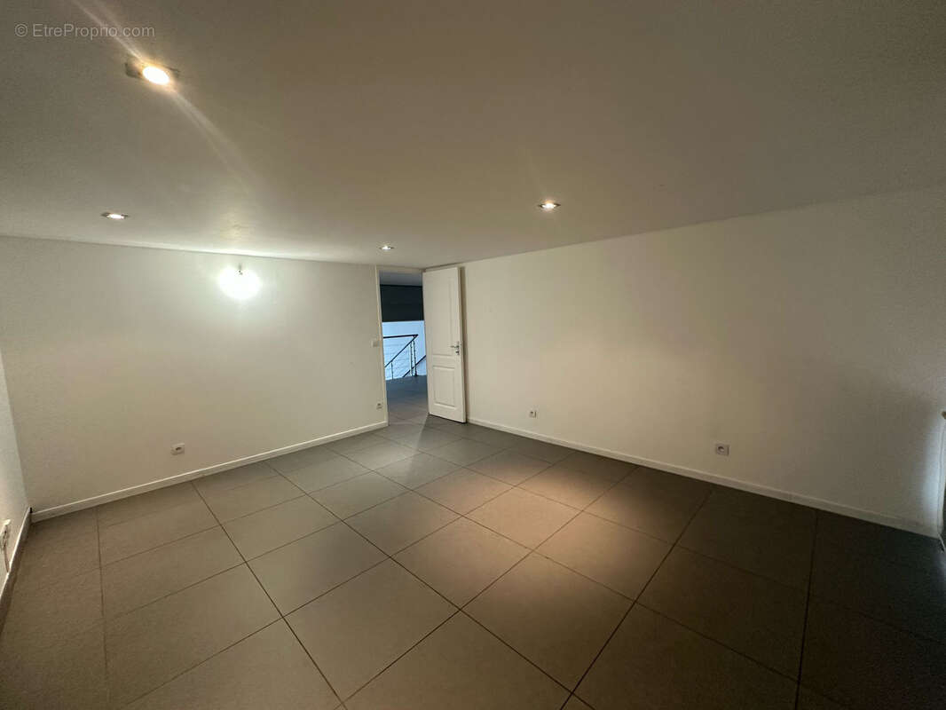 Appartement à MARSEILLE-11E
