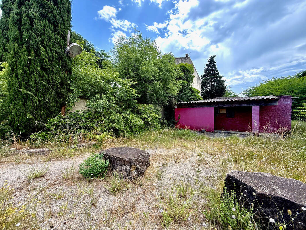 Maison à BOLLENE