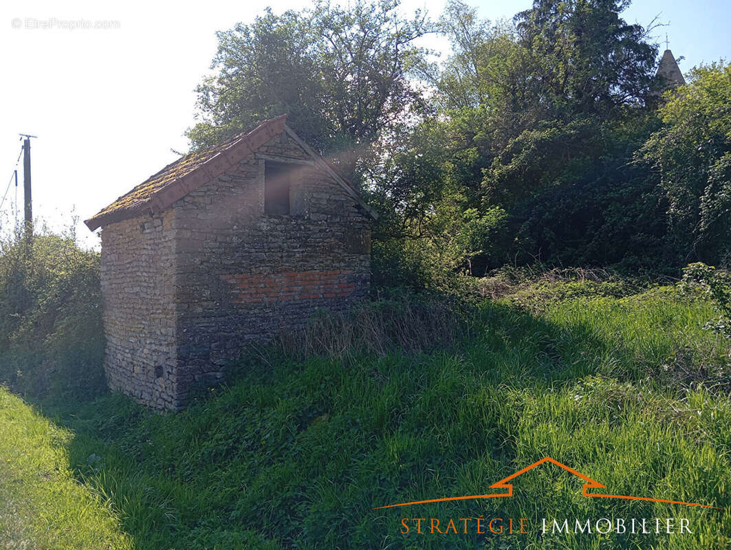 Maison à SAINT-MARTIN-DU-TARTRE