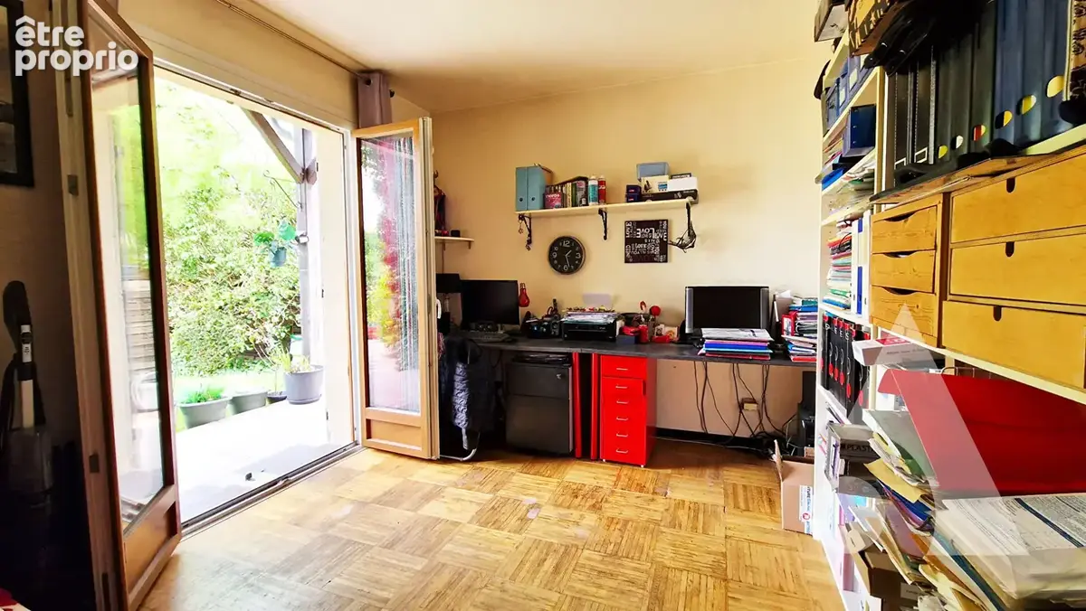 Maison Le Thillay 8 pièce(s) 180 m2 avec piscine - photo 15