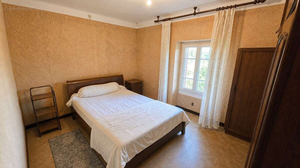 Maison de caractère en galet et en brique rouge T6 - 194.71 m² - MAZERES - photo 6