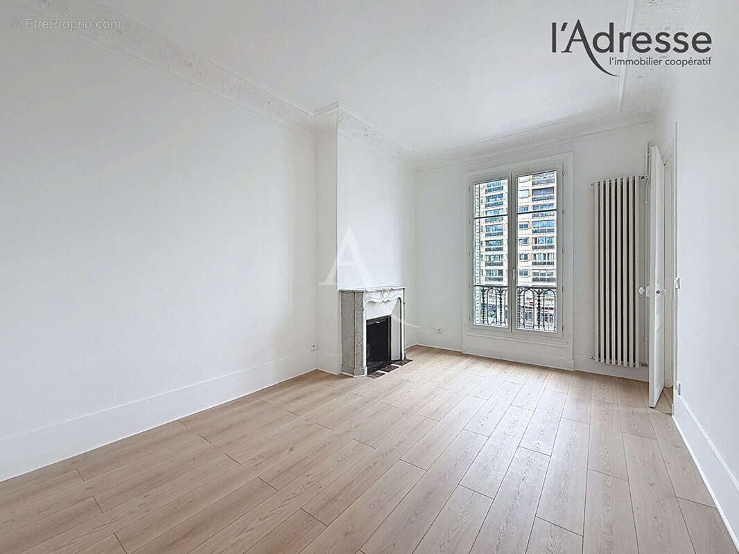 Appartement à SURESNES