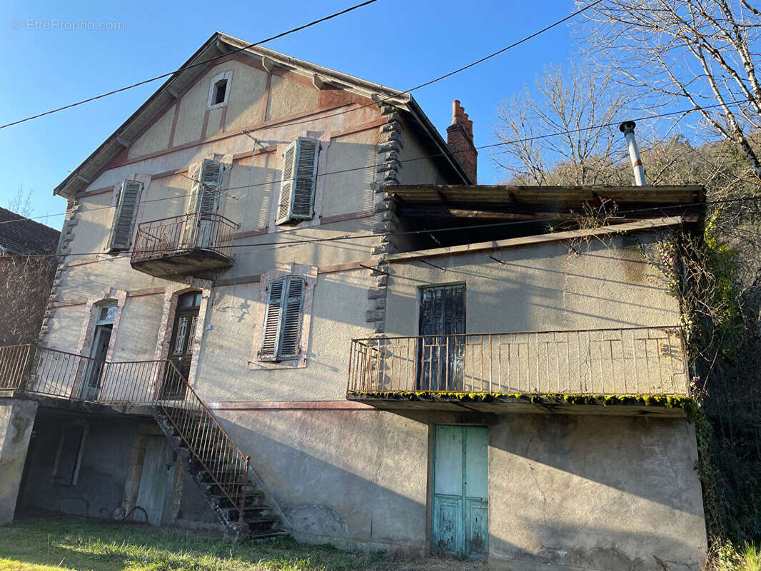 Maison à CAPDENAC