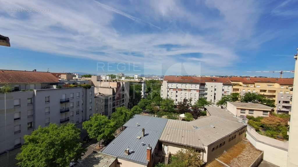 Lyon 7 – appartement t3 de 70 m² en dernier étage avec vue dégagée - photo 9