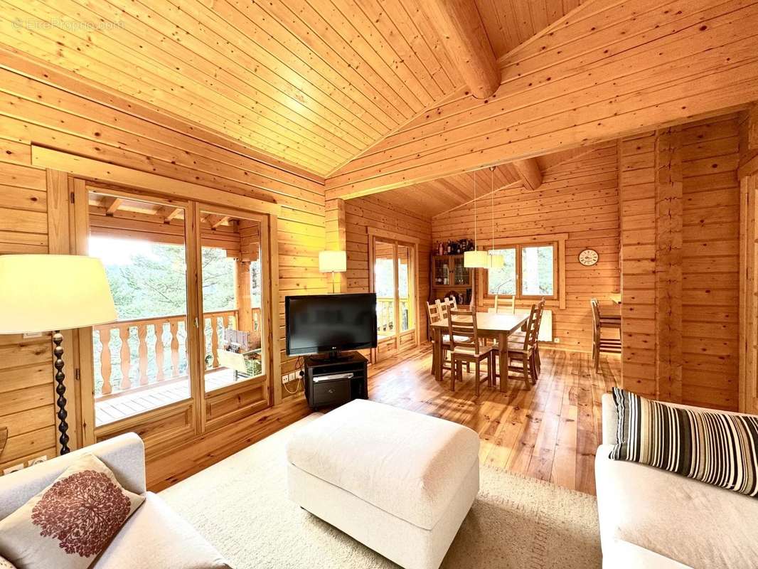 Maison à PUYVALADOR