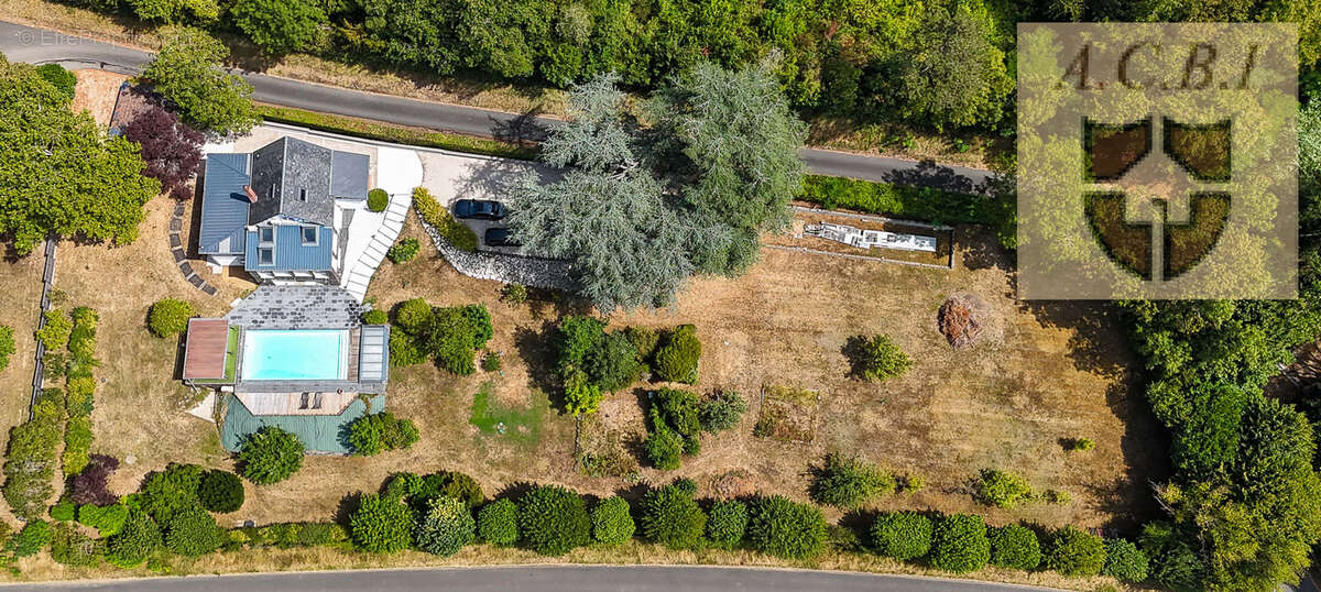 Très belle propriété dans un cadre exceptionnel avec piscine, vue panoramique et bord de Loir - photo 23