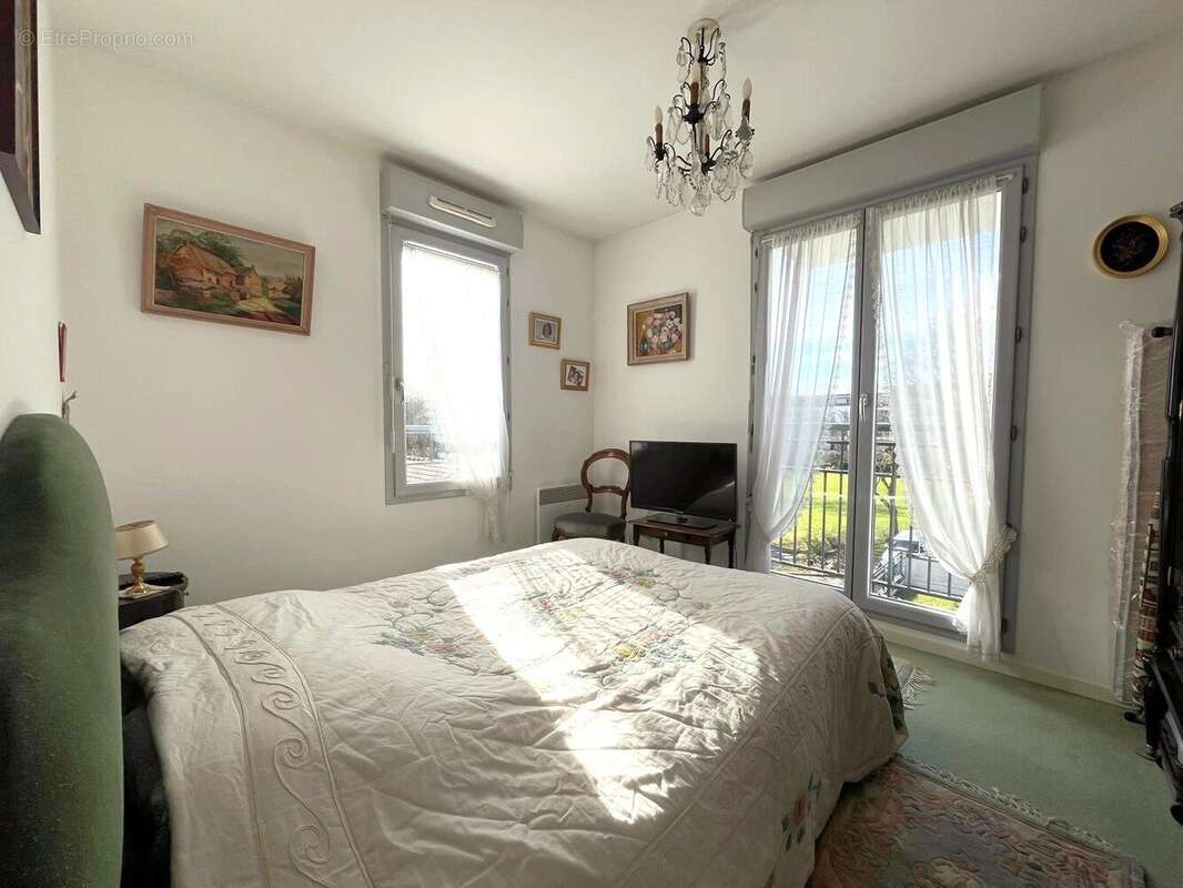 Appartement à VILLEPREUX