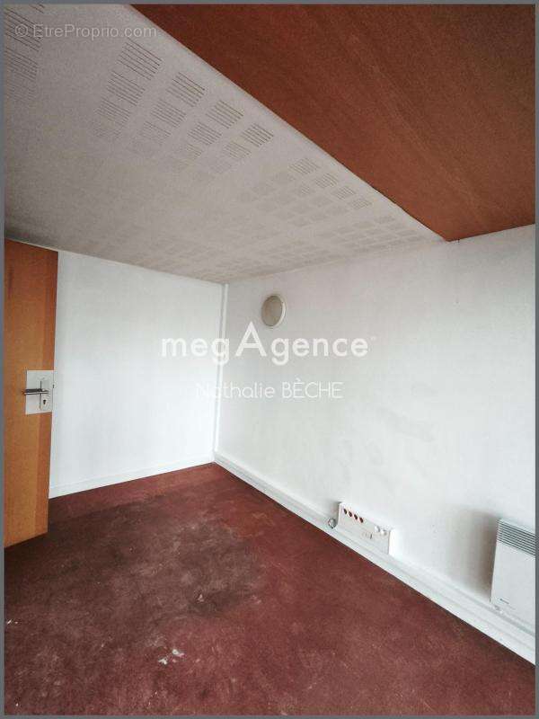 Appartement à SAINT-CHRISTOLY-DE-BLAYE