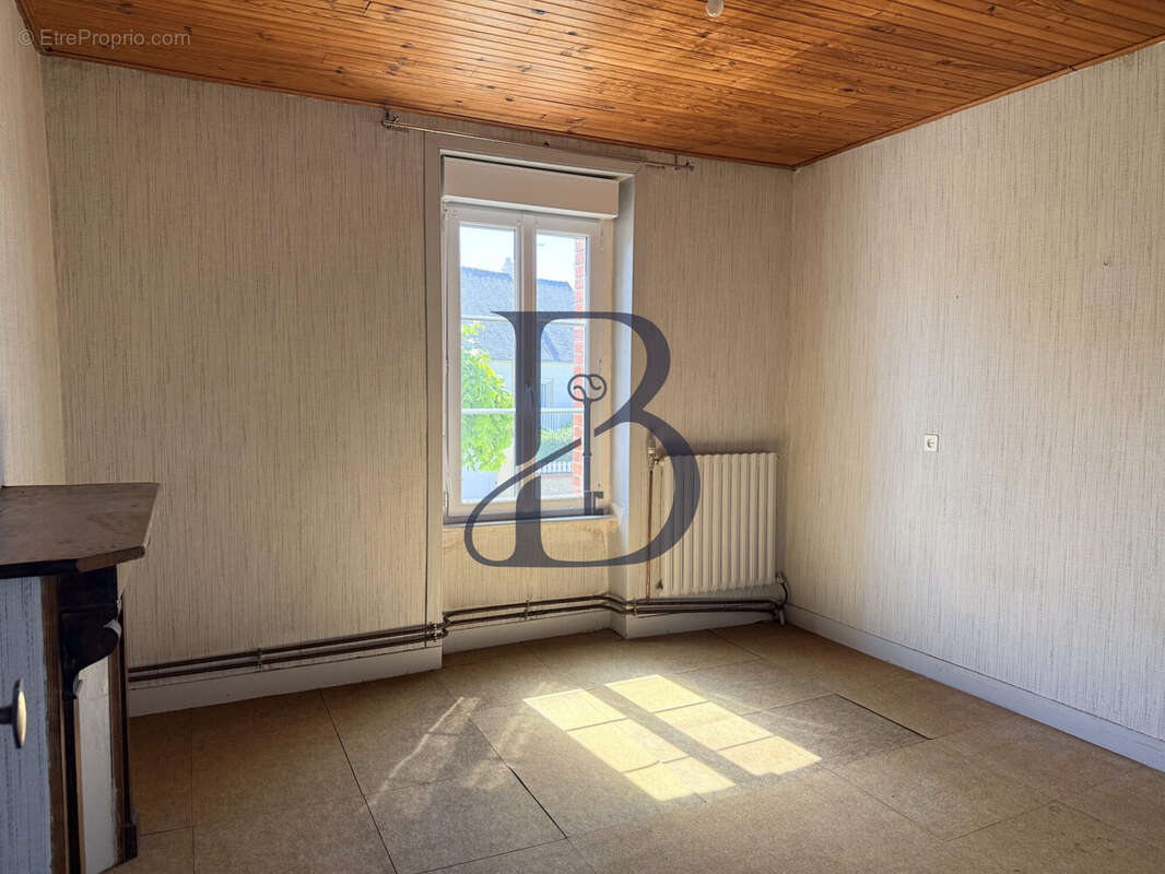 Maison à BREHAL