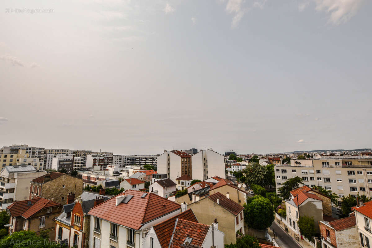 Appartement à COURBEVOIE