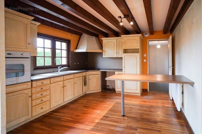 Maison à SAINT-CYR-SUR-MENTHON