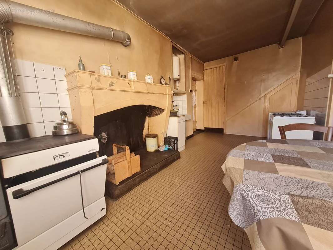 Maison à VERTEUIL-SUR-CHARENTE