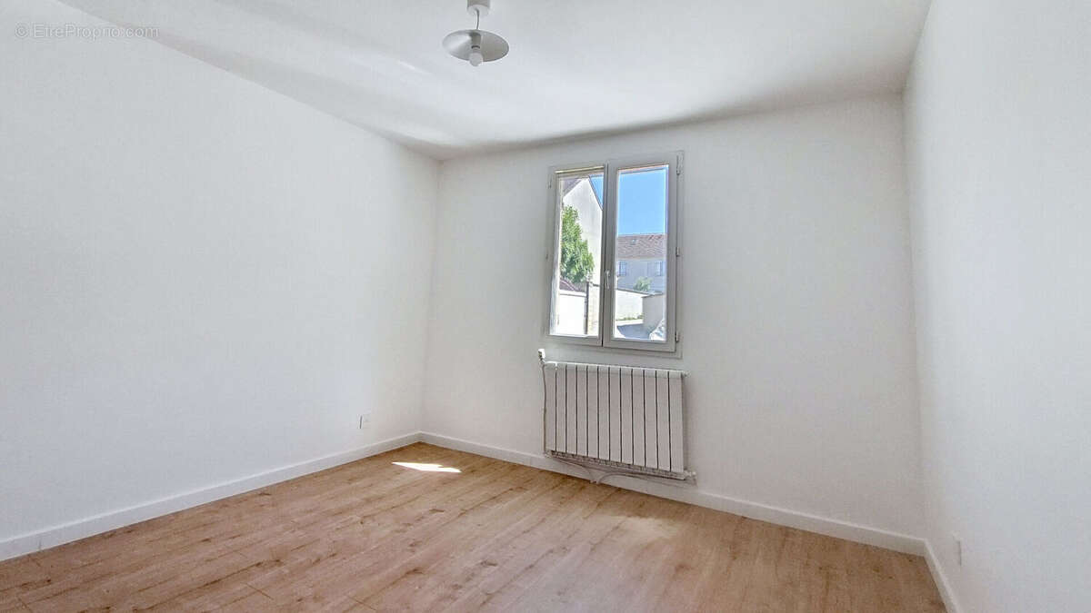 Maison à LIMEIL-BREVANNES