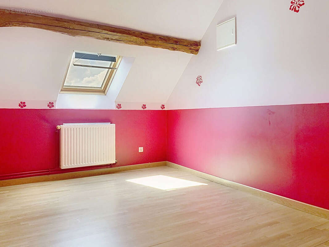 Maison à TOURNON-SAINT-MARTIN