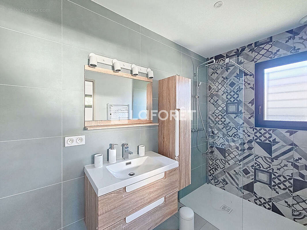 Maison à SAINT-CYPRIEN