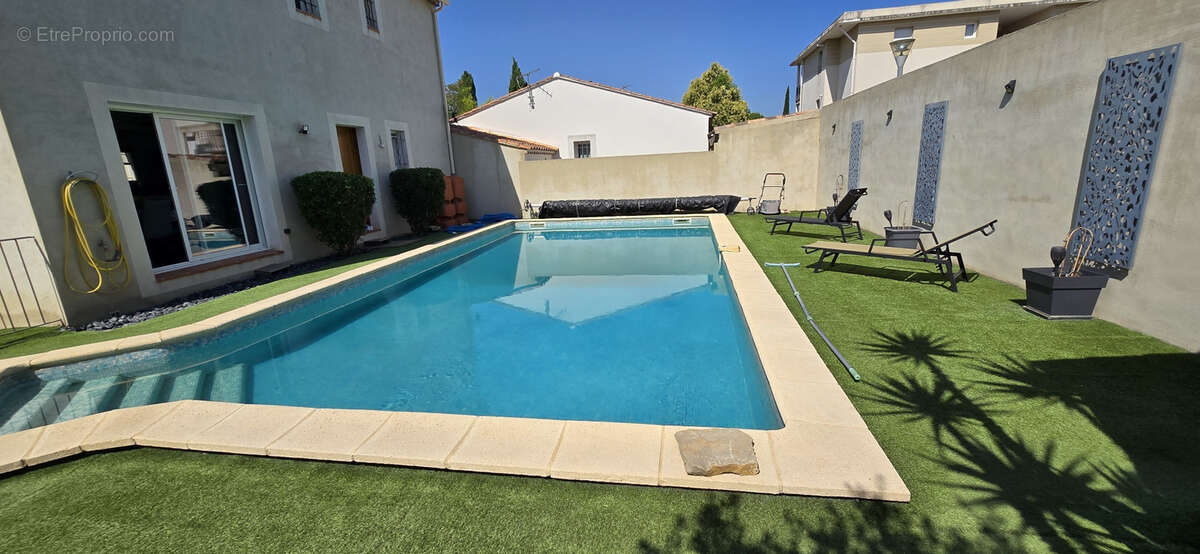 Maison à MORIERES-LES-AVIGNON