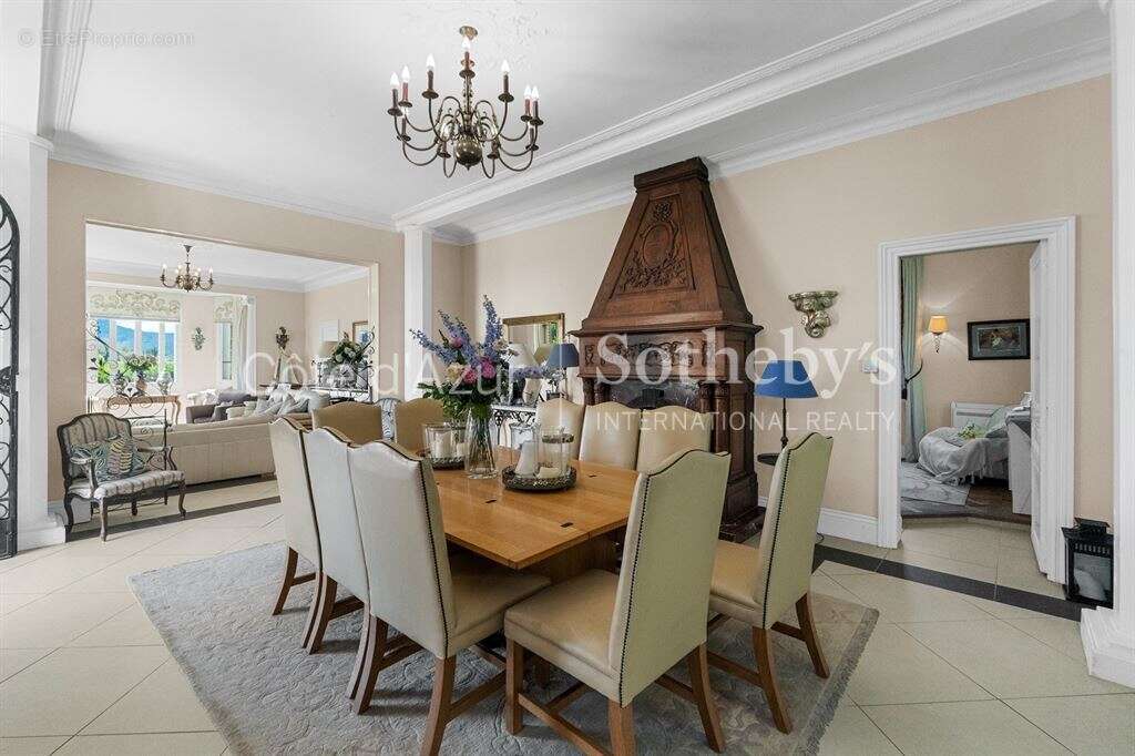 Mandelieu-la-Napoule propriété Belle Époque avec piscine et maison d’invités proche Cannes - photo 7
