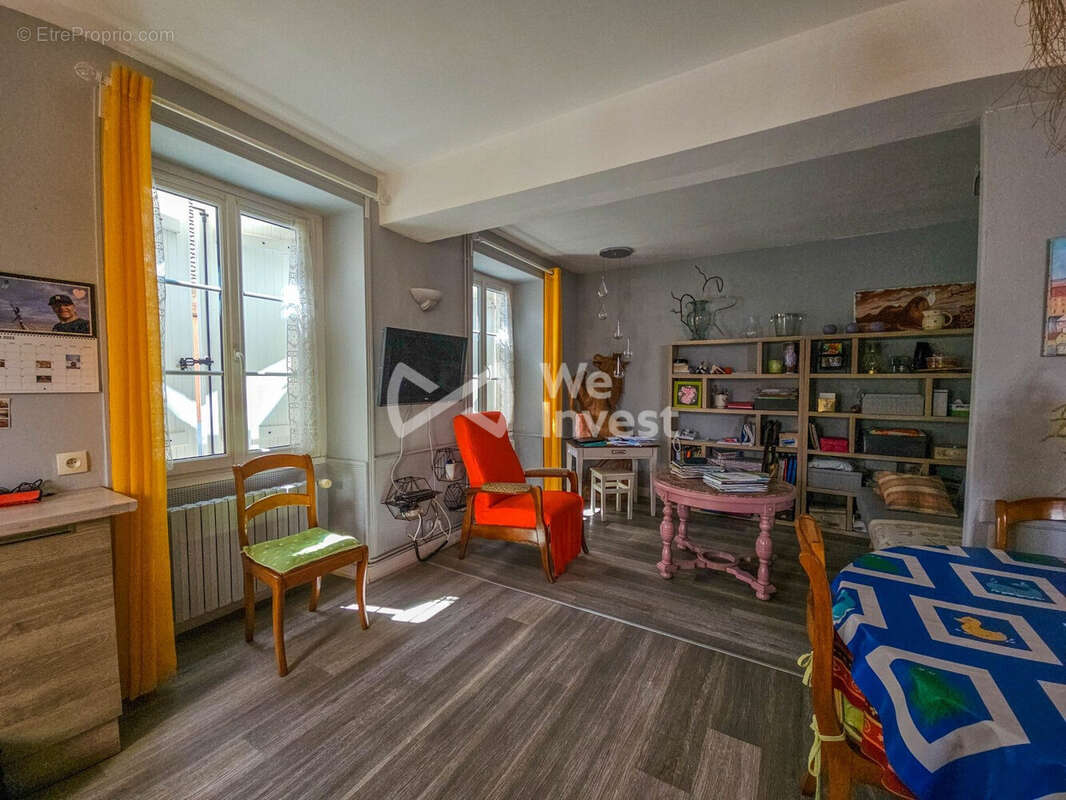 Maison à JAULNAY